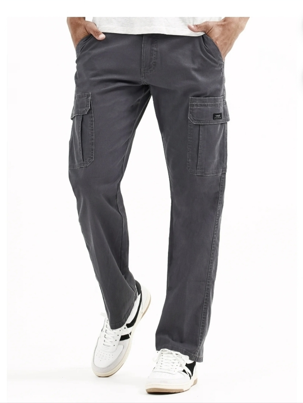 Wrangler Men's Relaxed Fit Stretch Cargo Pants Size 42X320